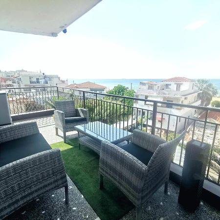 Pure Bliss Luxury Beachfront Apartment With Panoramic Sea Views, Electric Bbq, Gym Equipment And More Agía Triáda Esterno foto
